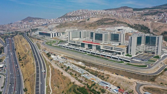 İzmir Şehir Hastanesi'nde hasta yakınları için "Aile Oteli" hizmete girdi