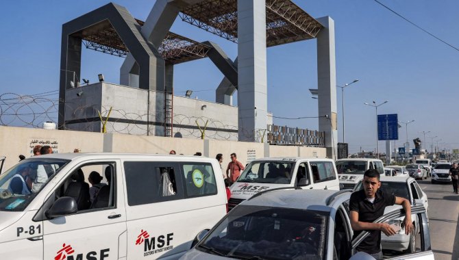 İran, Gazze'ye sağlık personeli göndermek için Mısır'dan cevap bekliyor