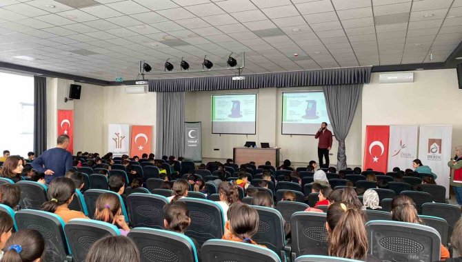 Mardin’de ’Bağımlılıkla Mücadele Çalıştayı’ Başladı