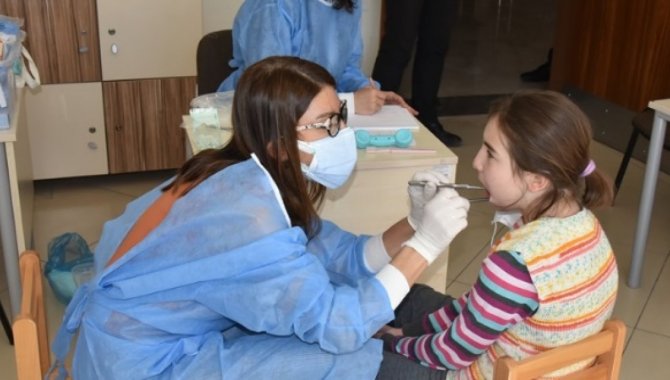 Hüyük ilçesindeki birinci sınıf öğrencilerine diş taraması yapıldı