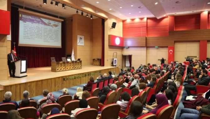 KBÜ'de "Sanal Gerçeklik Yoluyla Yenilikçi Sağlık Eğitimi Kongresi" yapıldı
