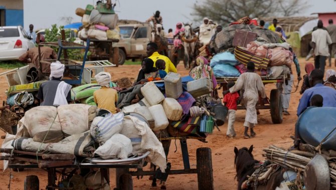 DSÖ: Sudan dünyanın en büyük yerinden edilme kriziyle karşı karşıya