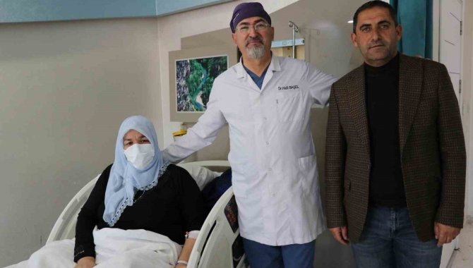 “Masada Kalırsın, Sesin Kısılır” Denilen Hasta Van’da Sağlığına Kavuştu