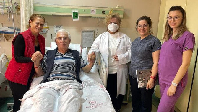 Kaburga kırığı için çekilen tomografide kanser olduğu saptanan hasta sağlığına kavuştu