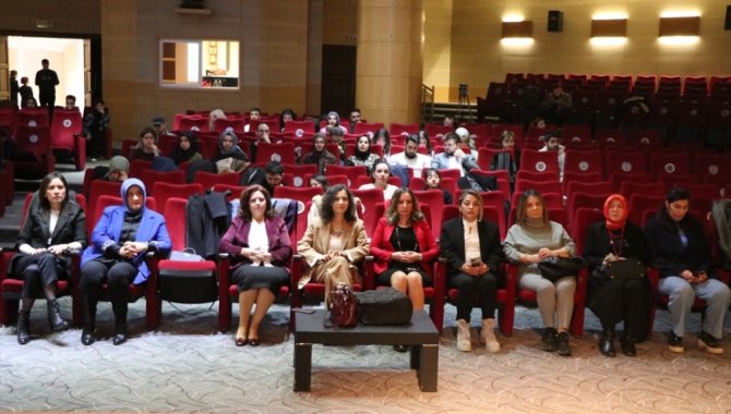 Atatürk Üniversitesinde "HIV/AIDS Farkındalığı" konferansı düzenlendi