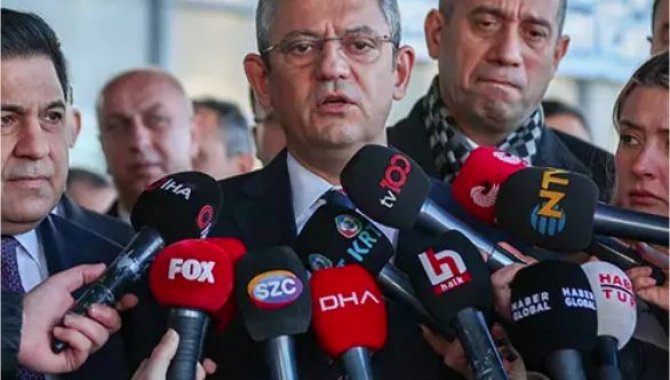 CHP Genel Başkanı Özel, Bitmez'in tedavi gördüğü Bilkent Şehir Hastanesi'ne geldi: