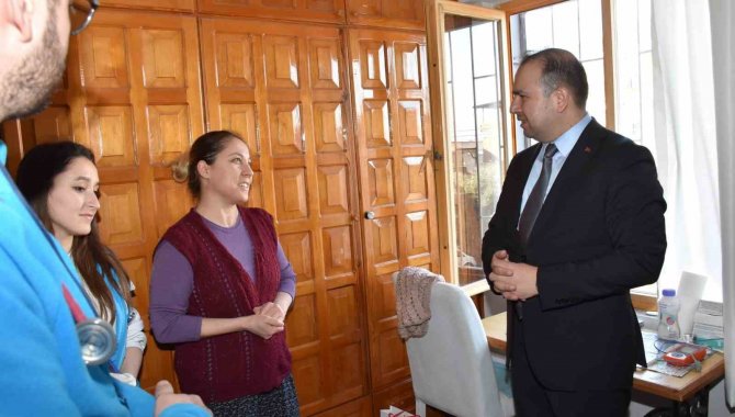 Sağlık Müdürü Şenkul, Hastaları Yalnız Bırakmıyor