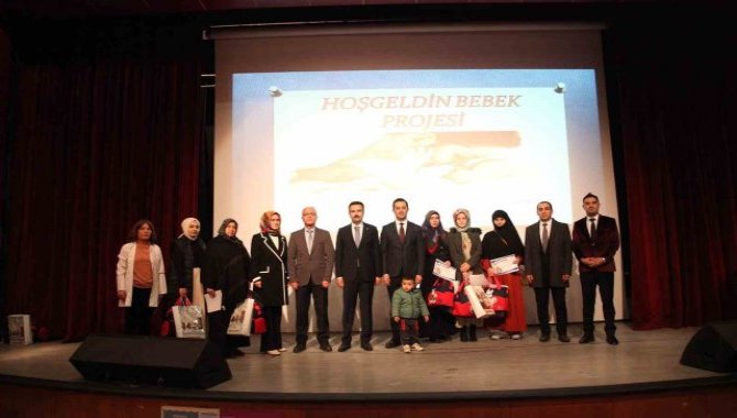 Ahlat'ta "Hoşgeldin Bebek Projesi" hayata geçirildi