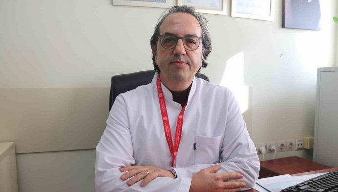 Prof. Dr. Alper Şener: “Hasta Olan Çocuklar Okula Gitmemeli”