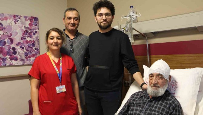 Baş Ağrısı Şikayetiyle Gitti, Beyninde 8 Santimlik Kitle Çıktı