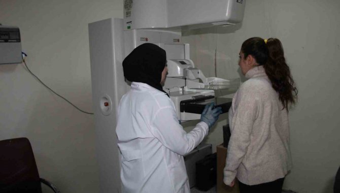 Şırnak’ta 4 Bin 760 Kişiye Meme, Rahim Ağzı Ve Kalın Bağırsak Kanseri Taraması Yapıldı