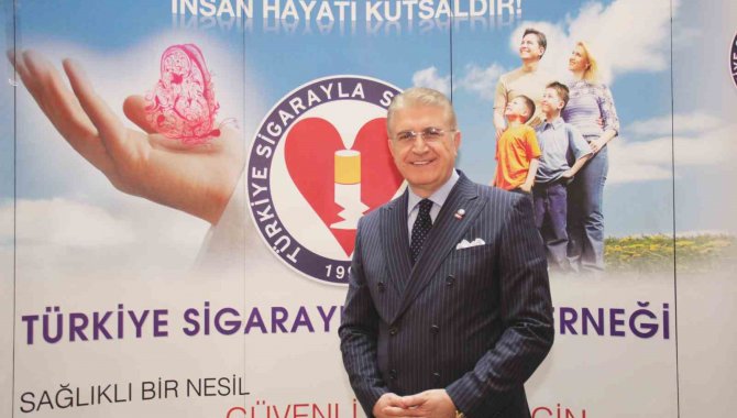 Türkiye’de Sigara Sebebiyle Her Yıl Yaklaşık 100 Bin İnsan Hayatını Kaybediyor