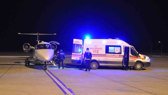 Kars’ta Erken Doğan Bebek Ambulans Uçakla Van’a Sevk Edildi