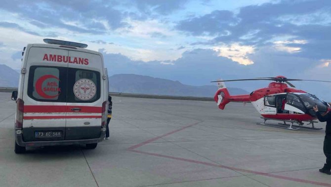 Ambulans Helikopter 2,5 Aylık Bebek İçin Havalandı