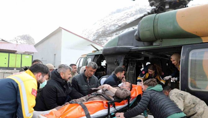 Şırnak’ta Kalp Krizi Geçiren Bir Vatandaş Askeri Helikopterle Hastaneye Ulaştırıldı