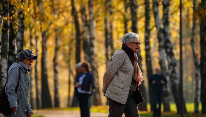 Günde En Az 2 Bin 200 Adım Atmak Erken Ölüm Riskini Azaltıyor