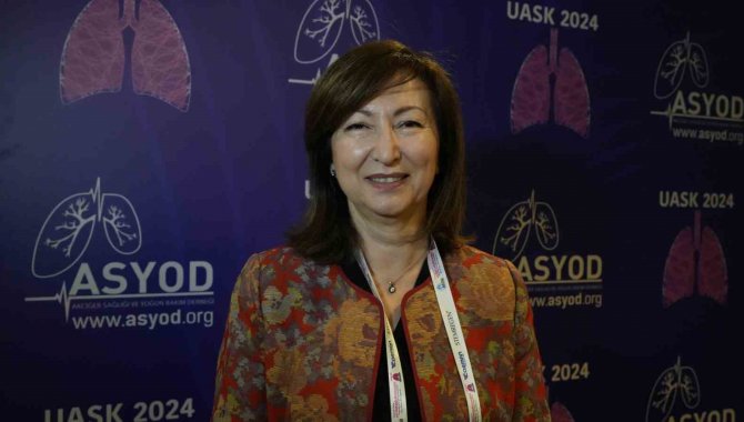 Asyod Üyesi Prof. Dr. Karalezli: "100 Kişiden 58’i 15 Yaşında Sigaraya Başlıyor"