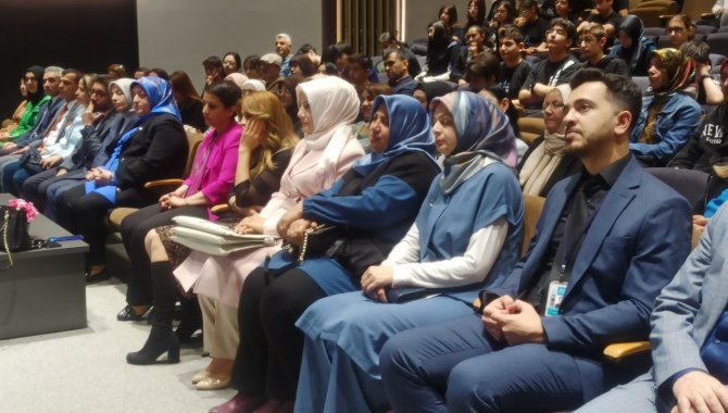 Öğrenciler Kanserde Erken Tanıya Destek Olacak