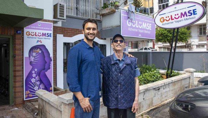 Mersin’de ’Gülümse Alzheimer Yaşam Merkezi’nin Kayıtları Başladı