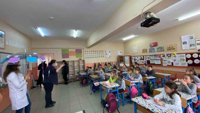 Aşının Önemi Eğlenceli Bir Şekilde Anlatıldı