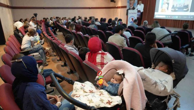 Türkiye’de Her Gün 1 Bebek Yemek Borusu Olmadan Doğuyor