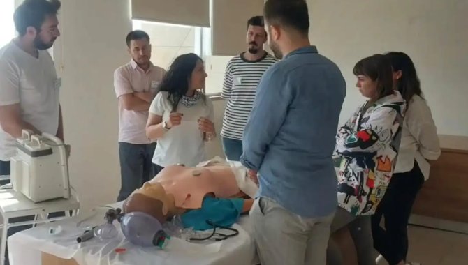 Şanlıurfa'da ameliyatsız guatr tedavisi başladı
