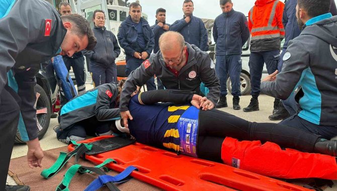 Karadeniz’de Hasta Kurtarma Tatbikatı Nefes Kesti