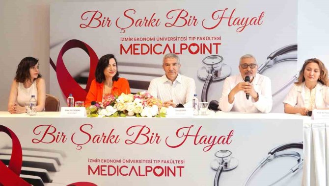 İeü Medical Point’ten Anlamlı Konser