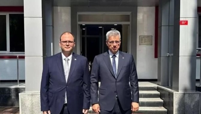 Sağlık Bakanı Memişoğlu, İstanbul İl Sağlık Müdürü Abdullah Emre Güner'i ziyaret etti