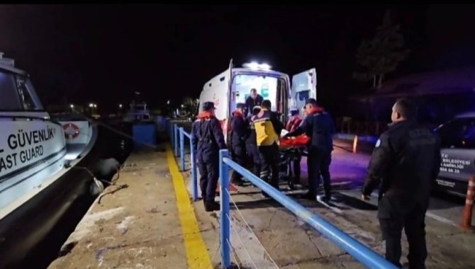 Gökçeada'da solunum sıkıntısı çeken hasta Sahil Güvenlik botuyla ana karaya taşındı