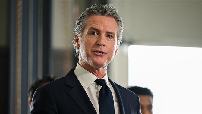 California Valisi Newsom'a göre trans sporcuların kadın spor müsabakalarına katılması "adaletsiz"