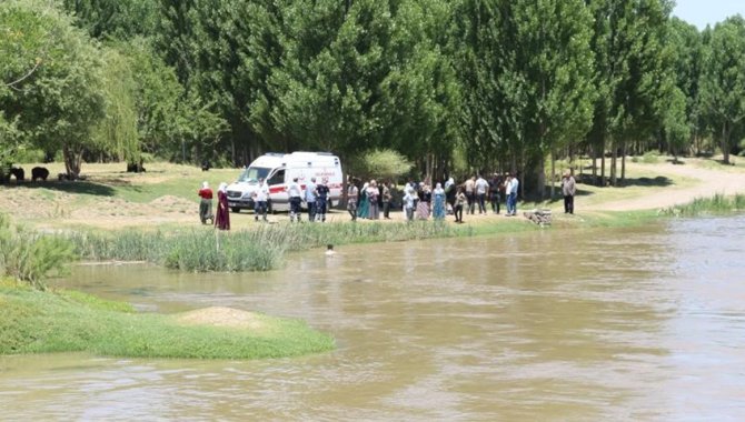 DSİ, Batman'da boğulma vakalarına karşı bilinçlendirme çalışması yaptı