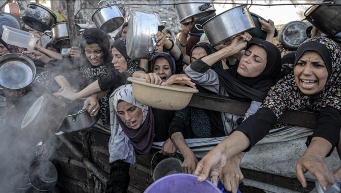 Gazzeli annelerden dünyaya yardım çığlığı: "Çocuklarımızın karnını doyurun yeter"