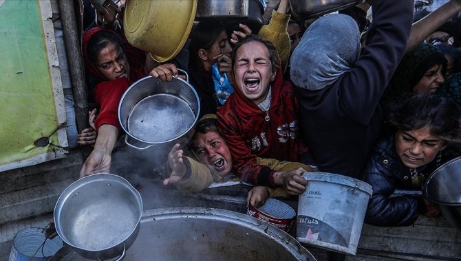 DSÖ, Gazze'de yetersiz beslenmeye bağlı ölümlerde ciddi artış görüldüğünü bildirdi