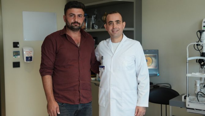 Görme kaybının eşiğindeyken Medipol'de olduğu ameliyatla sağlığına kavuştu