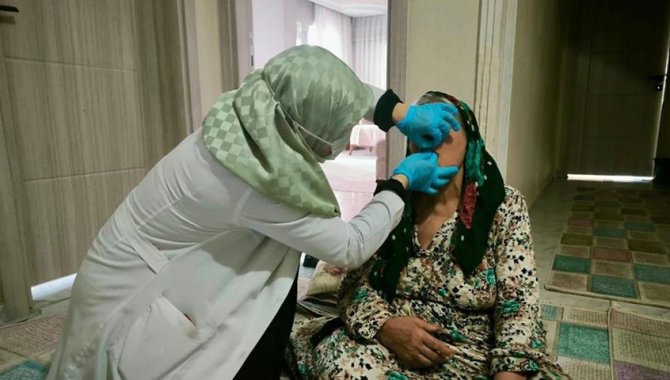 Batman'da yaşlı, engelli ve yatalak hastalara evlerinde diş bakımı hizmeti