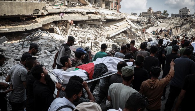 İsrail'in Gazze'ye saldırılarında can kaybı son 24 saatte 54 artarak 61 bin 776'ya çıktı