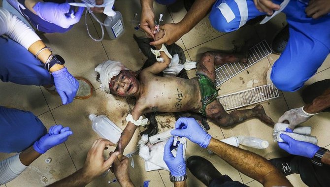 BBC'nin yayınlamadığı belgeselin yapımcısı, Gazze'de yaşananları belgelemeyi sürdüreceklerini söyledi