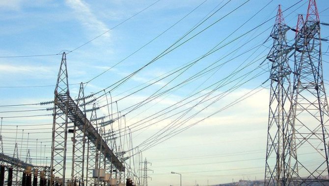 Afrika kıtasında yaklaşık 600 milyon kişinin elektriğe erişimi bulunmuyor