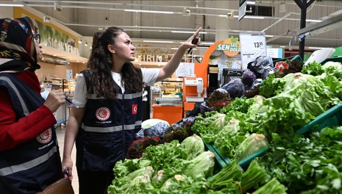 Uzmanlardan zincir marketlerdeki çalışma koşullarının fiziksel ve psikolojik yıpranmaya yol açtığı uyarısı