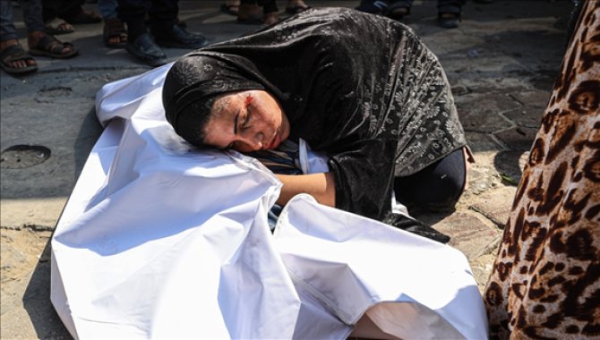 İsrail'in kıtlığı dayattığı Gazze'de son 24 saatte 4 kişi daha açlıktan hayatını kaybetti