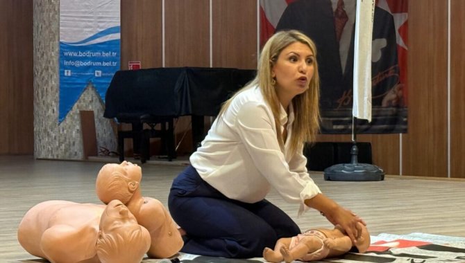 Bodrum'da gazetecilere iş sağlığı ve ilkyardım eğitimi verildi