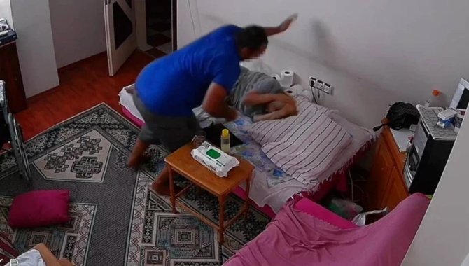 Denizli'de yatalak annesini darbeden şizofreni hastası tutuklandı