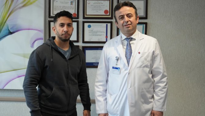 Kapalı ameliyatla testis kanserinden kurtuldu