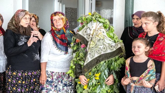 Kırklareli'nde "Yağmur Dadalası" geleneği canlandırıldı