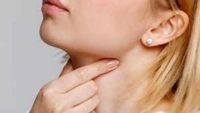 Geniz kanserini erken teşhisle atlattı