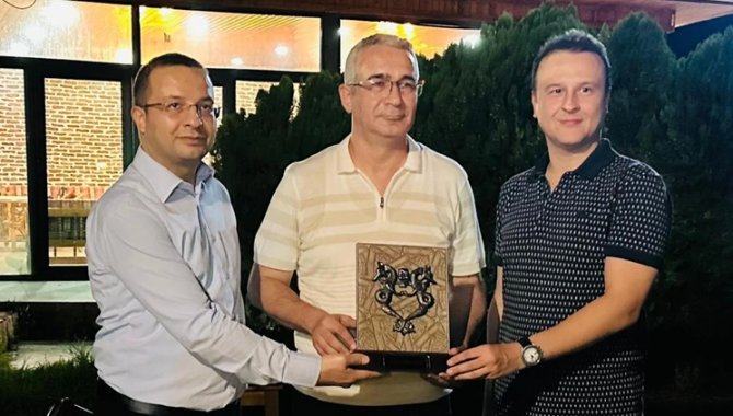 Cizre Ağız ve Diş Sağlığı Merkezi Başhekimi Tüzün için veda programı düzenlendi