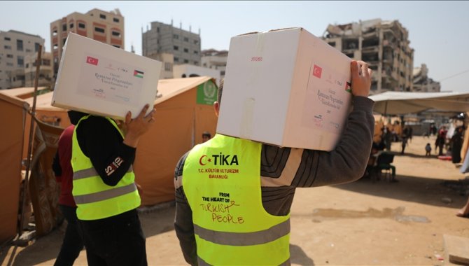 TİKA, gıda ve insani yardım başta olmak üzere Gazze halkına desteğini sürdürüyor