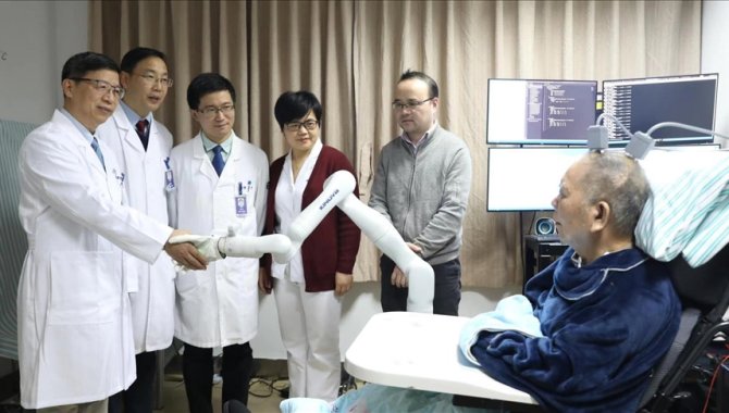 Çin'de sağlık alanına entegre teknolojik sistemlerle ameliyatlar gerçekleştiriliyor