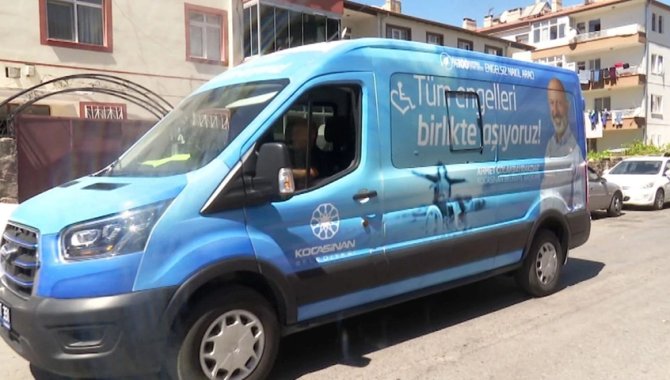 Kocasinan Belediyesinin "Engelsiz Nakil Aracı", engellilerinin hayatına kolaylık sağlıyor